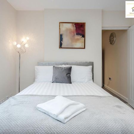 Bedford Hospital Victoria Apartments A And B By Homely Spaces Short Lets & Serviced Accommodation Exteriér fotografie