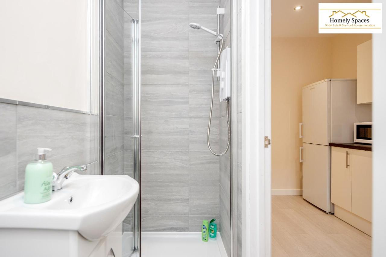 Bedford Hospital Victoria Apartments A And B By Homely Spaces Short Lets & Serviced Accommodation Exteriér fotografie
